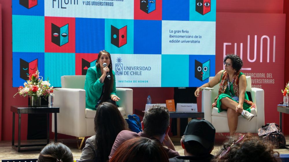 “Un puñado de Almendras” Selección poética de Daniela Catrileo es parte de Biblioteca Esencial UCHILE